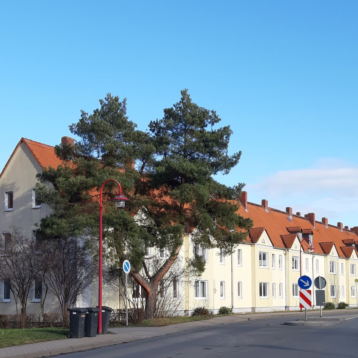 Rositzer Wohnbaugesellschaft mbH Wohnungen und Gewerbeeinheiten im eigenen Bestand Fremdverwaltung SEV und WEG